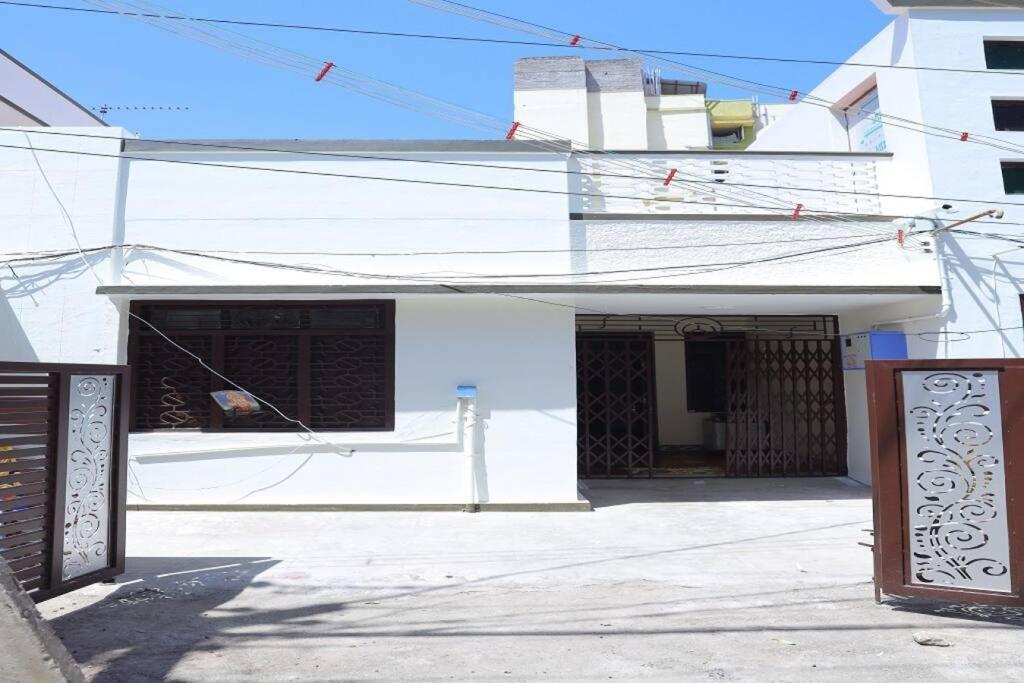 Heritage Home With 3 Bed/3 Bath With Kitchen In A Residential Neighborhood. Madurai Eksteriør billede