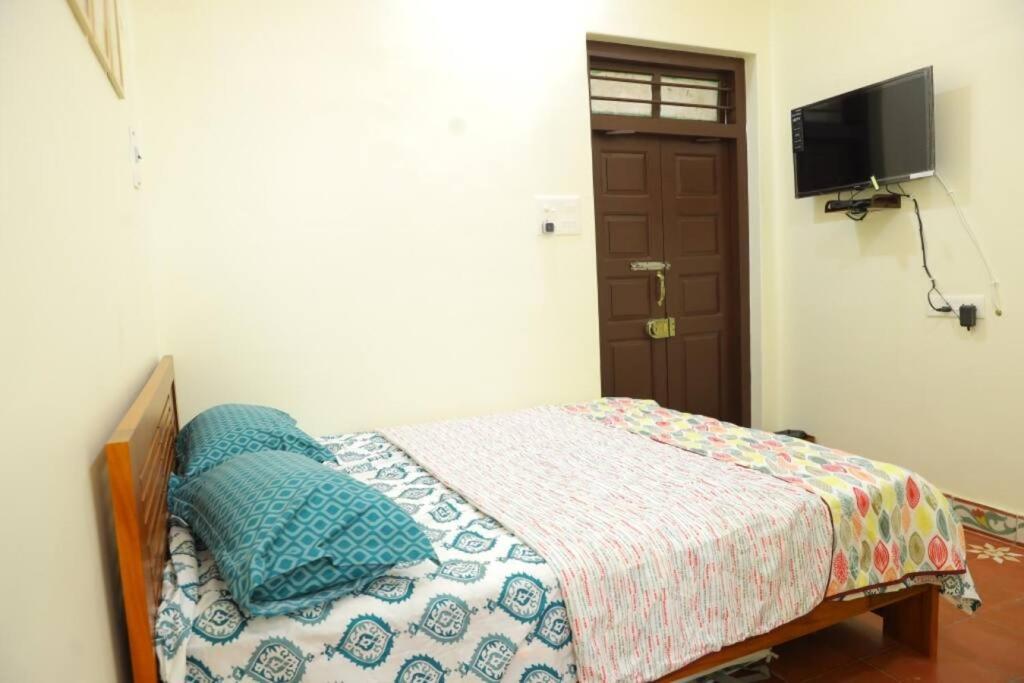 Heritage Home With 3 Bed/3 Bath With Kitchen In A Residential Neighborhood. Madurai Eksteriør billede