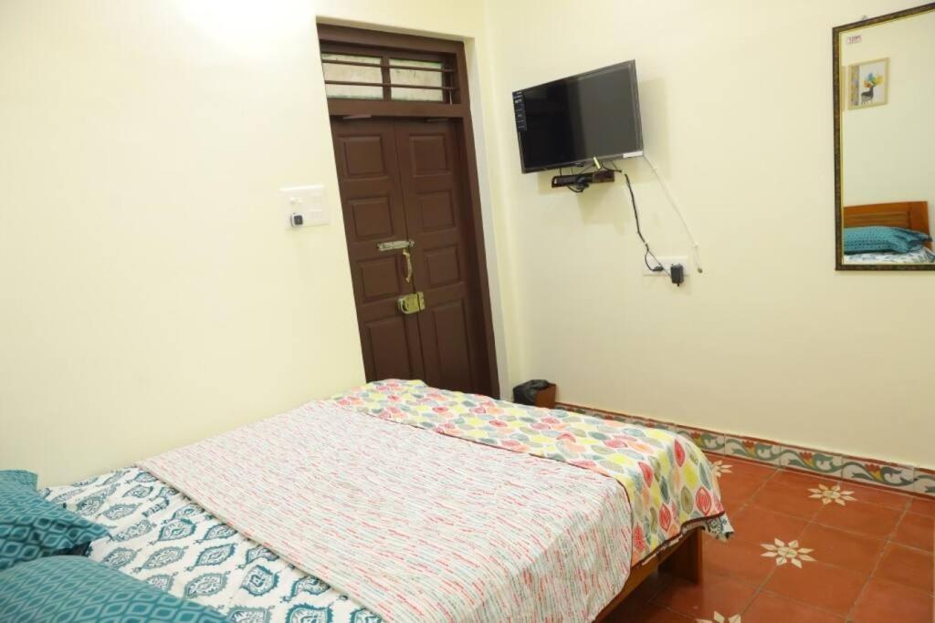Heritage Home With 3 Bed/3 Bath With Kitchen In A Residential Neighborhood. Madurai Eksteriør billede